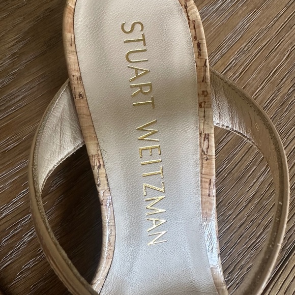 STUART WEITZMAN Aleena 50 Patent-leather Wedge Sandals In Neutral - Picture 5 of 13